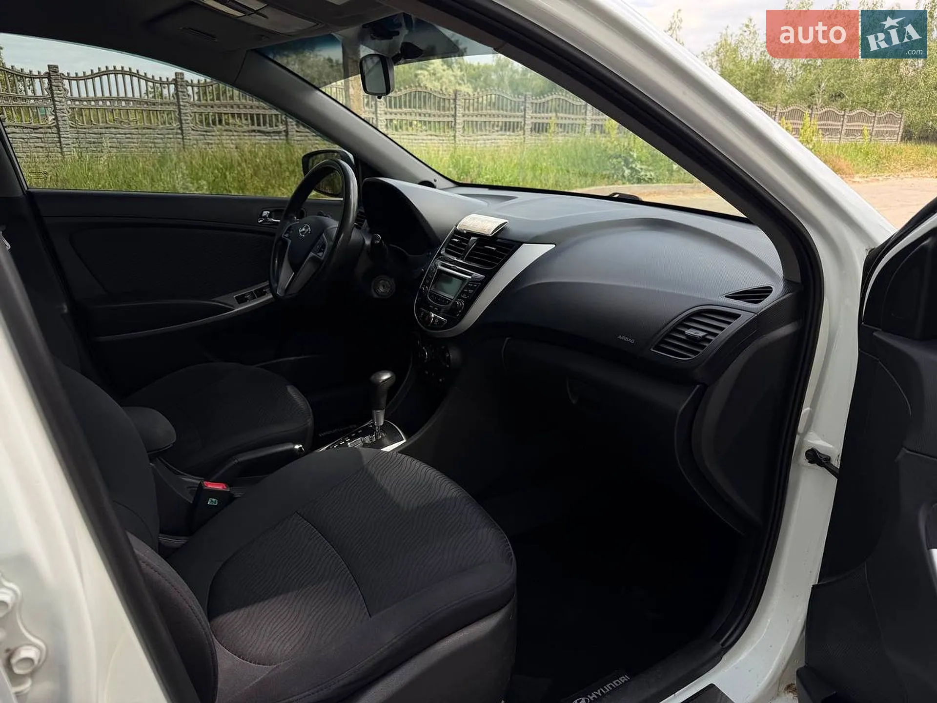 2011 Hyundai Accent - мініатюра 18