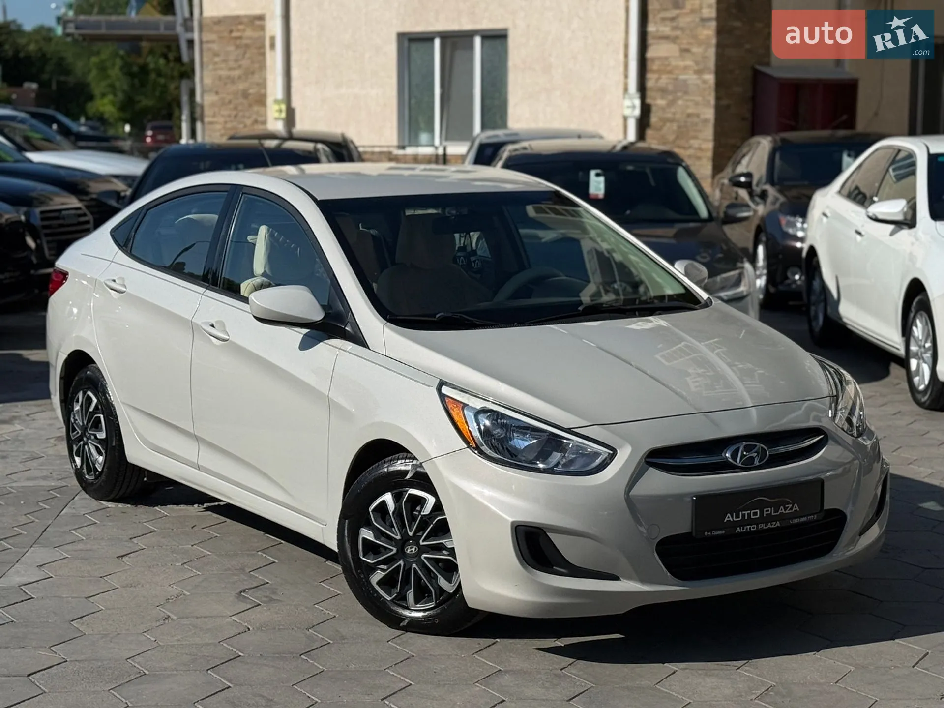 2016 Hyundai Accent - мініатюра 15