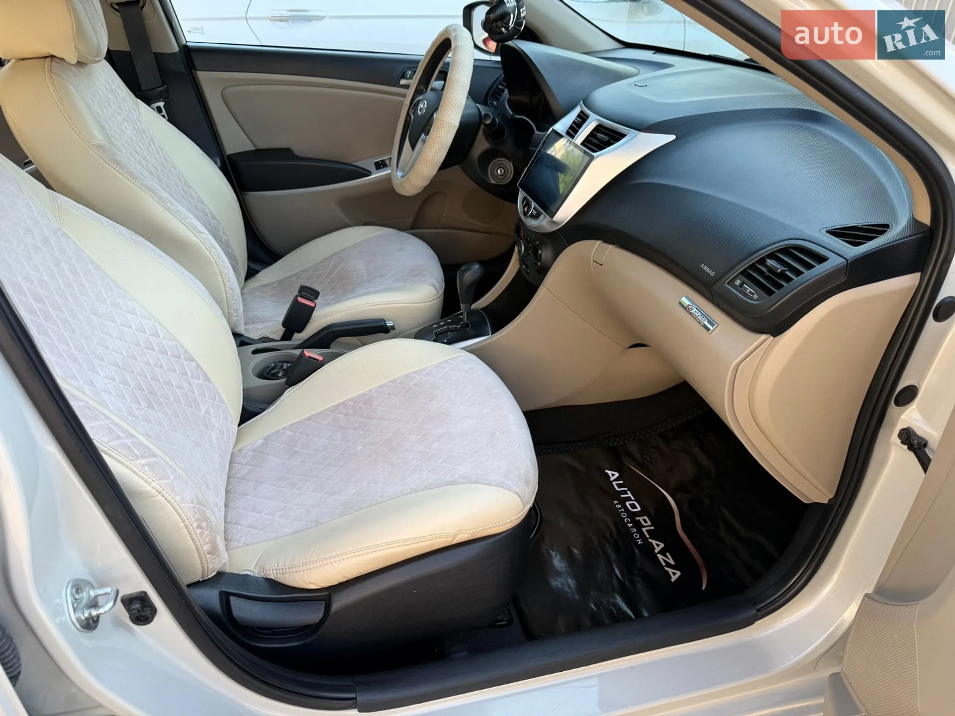 2016 Hyundai Accent - мініатюра 38