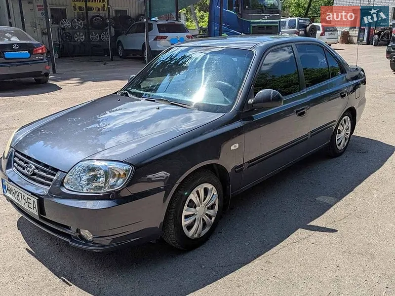 Hyundai Accent