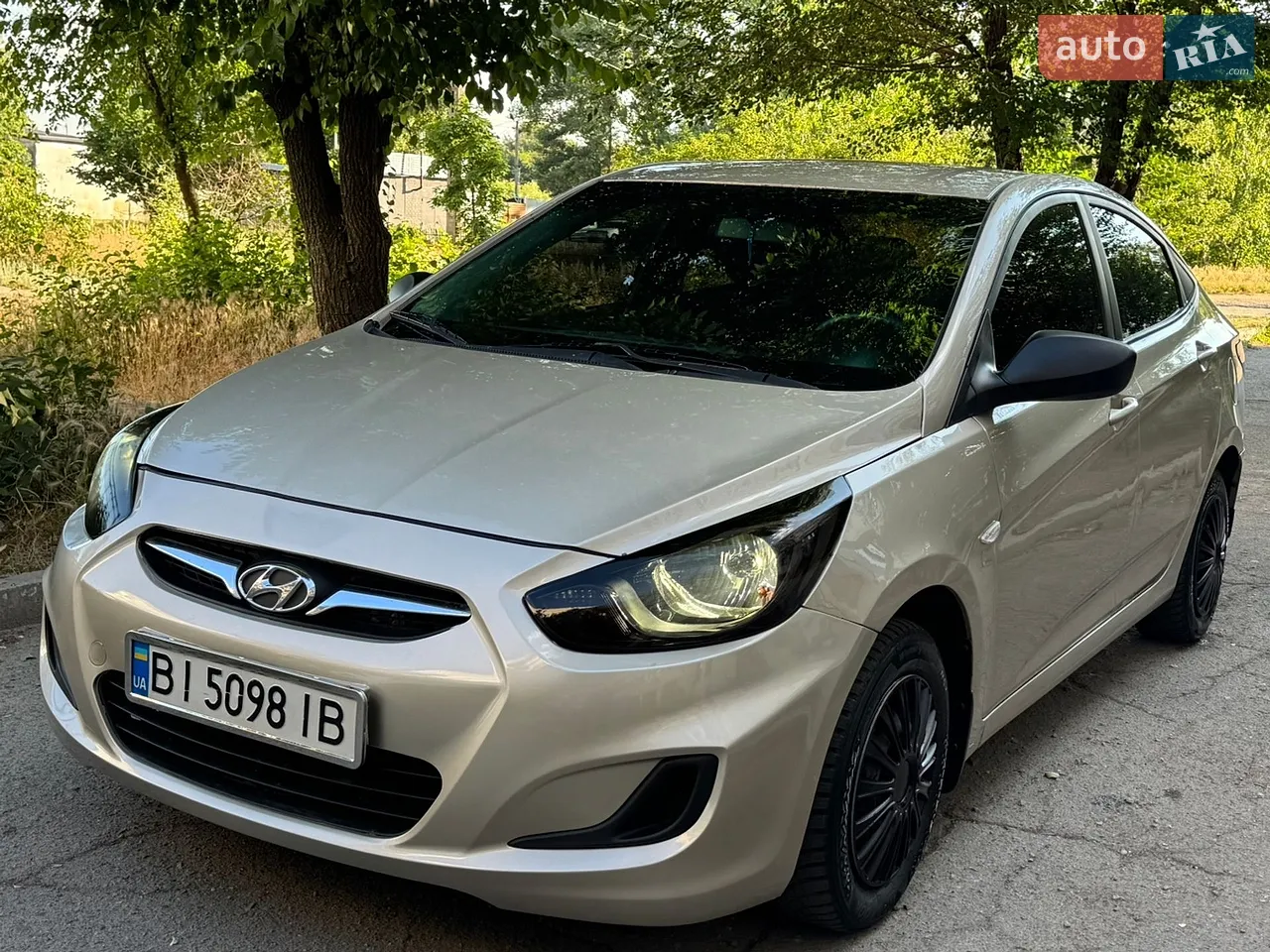 2011 Hyundai Accent - мініатюра 14
