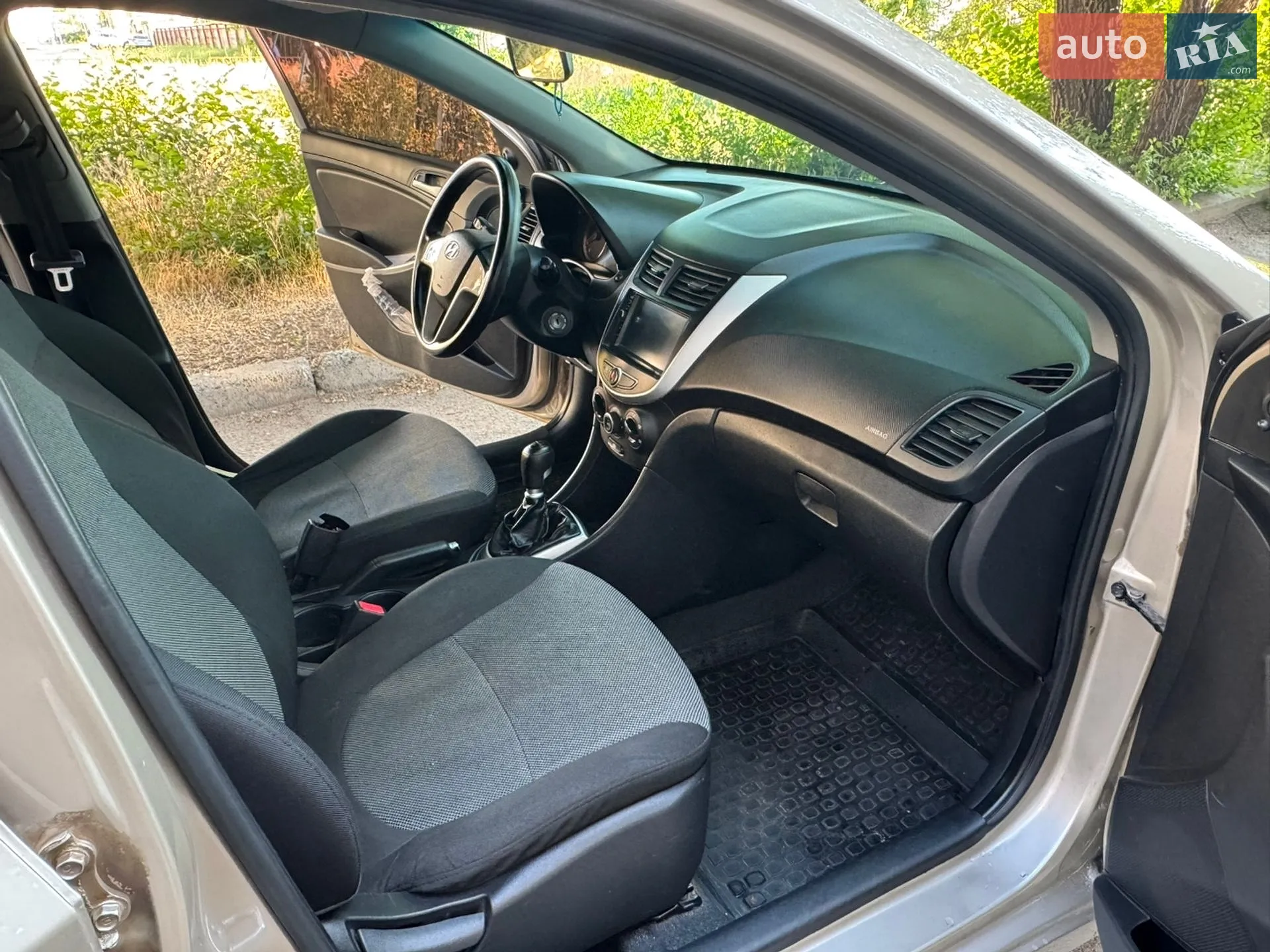 2011 Hyundai Accent - мініатюра 13