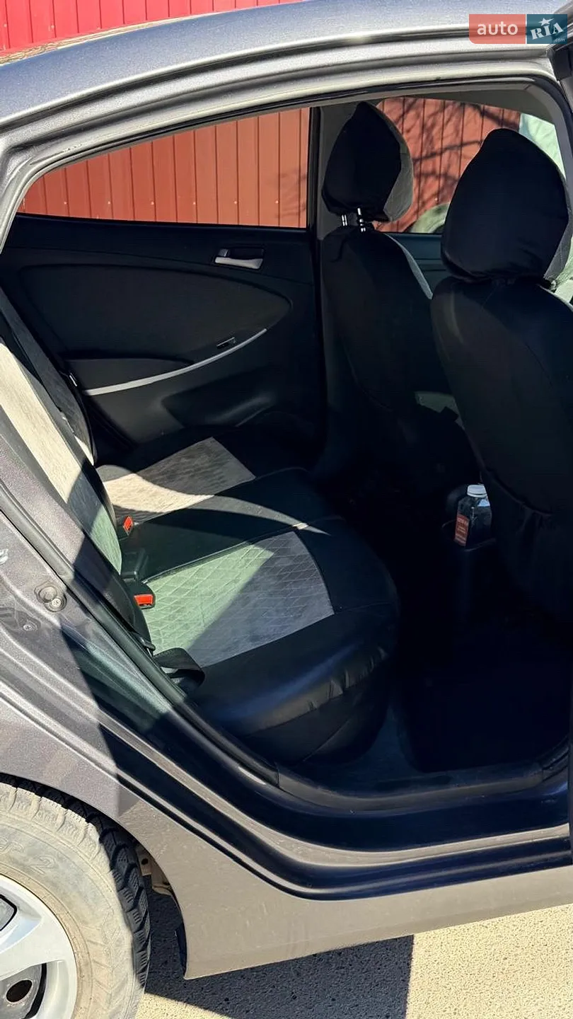 2013 Hyundai Accent - мініатюра 4