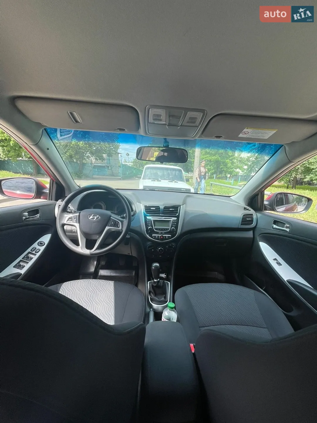 2011 Hyundai Accent - мініатюра 8