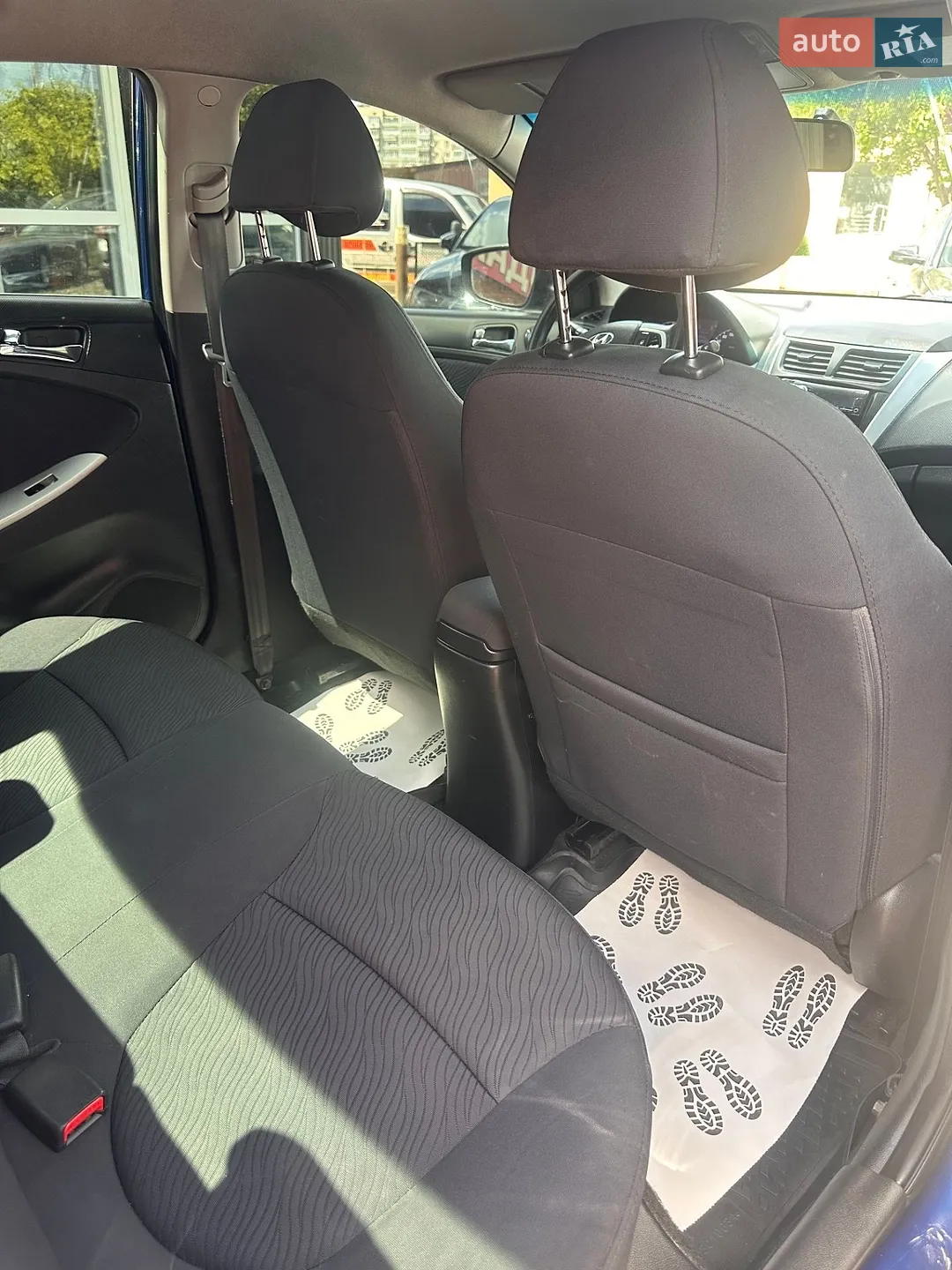 2012 Hyundai Accent - мініатюра 18