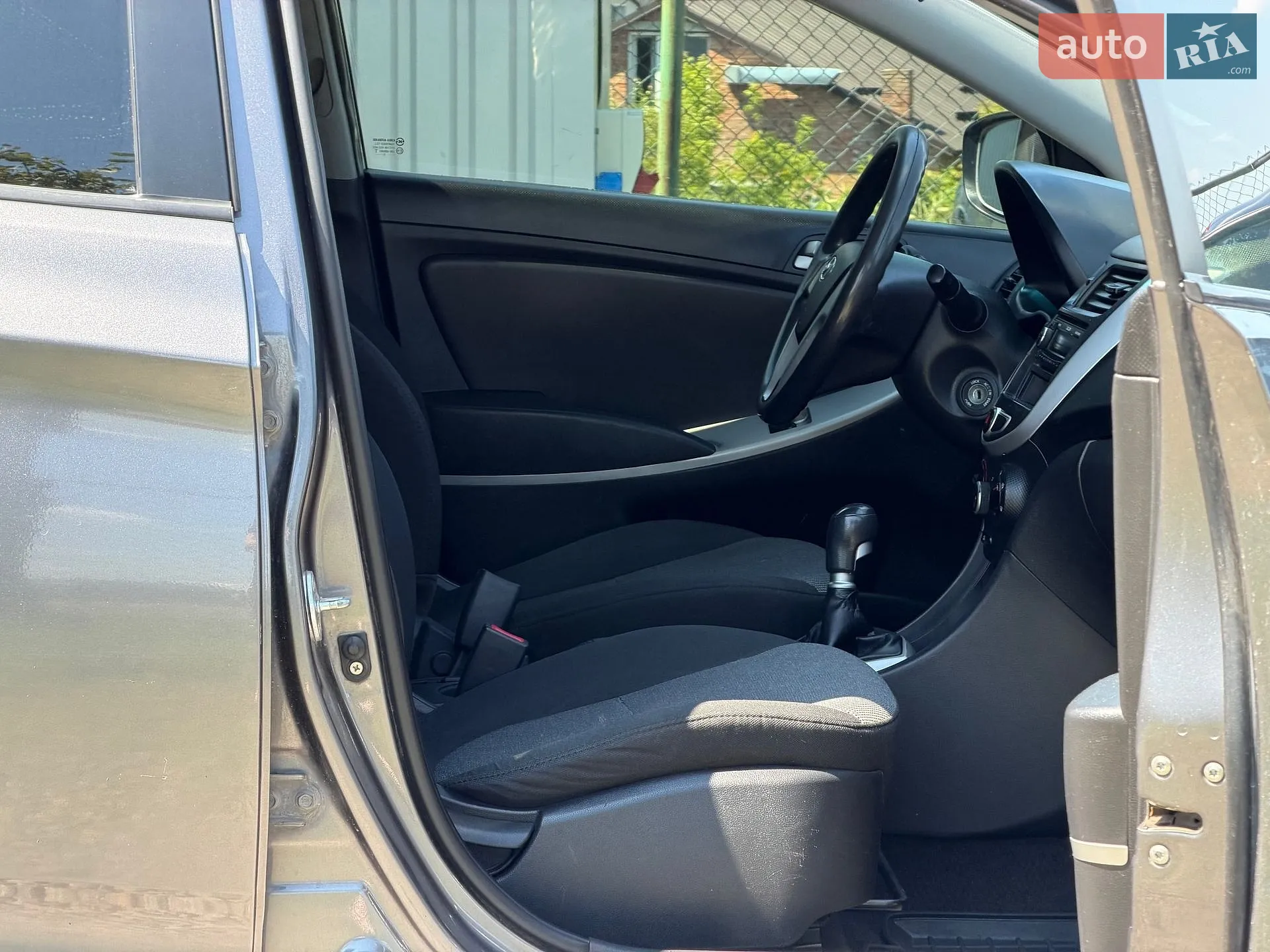 2011 Hyundai Accent - мініатюра 29