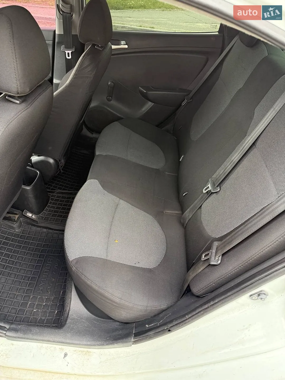 2012 Hyundai Accent - мініатюра 14