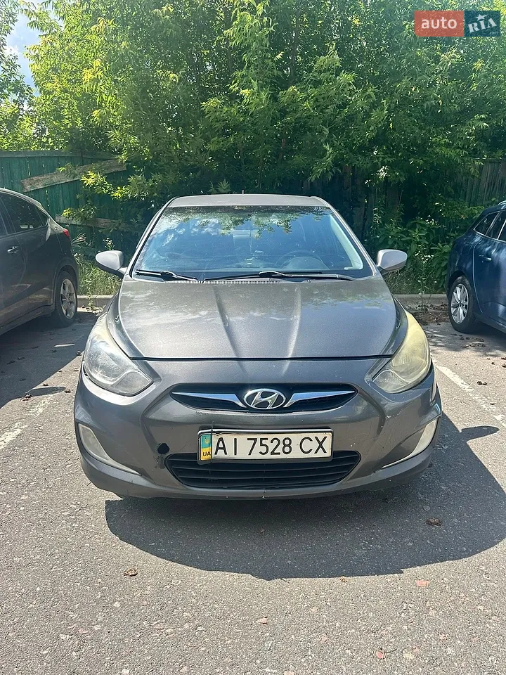 2011 Hyundai Accent - мініатюра 12