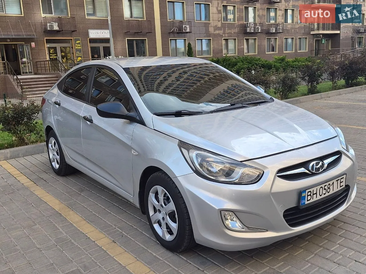 2012 Hyundai Accent - мініатюра 17