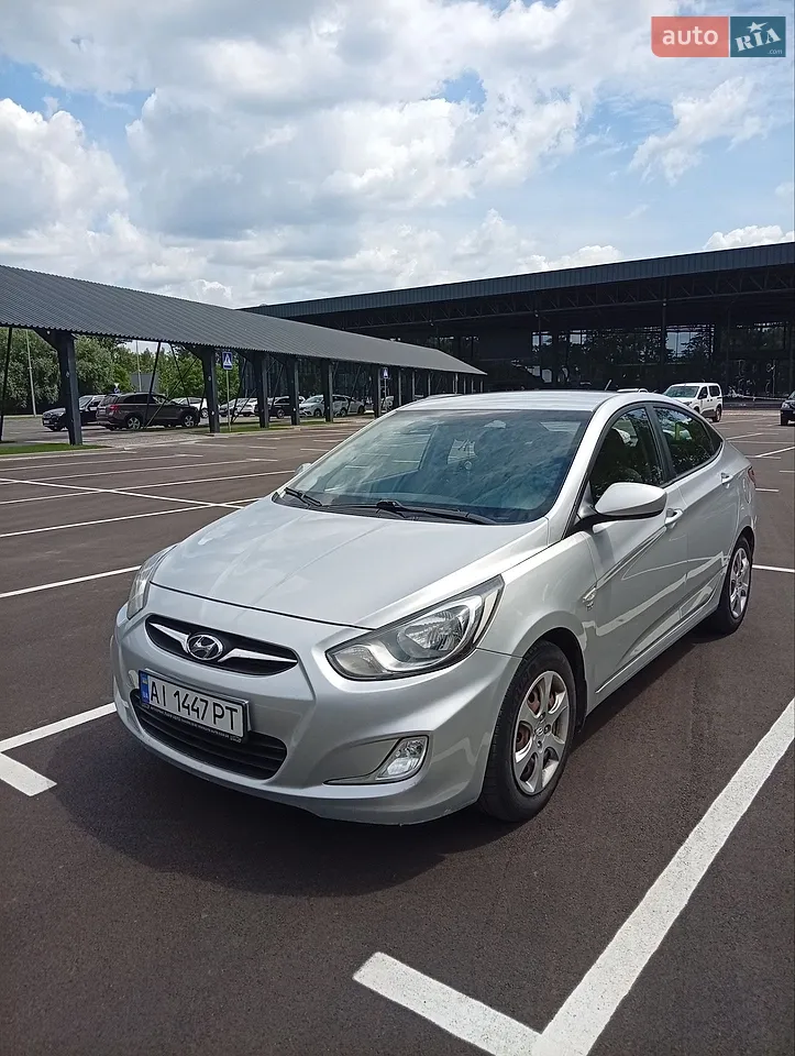 2011 Hyundai Accent - мініатюра 40