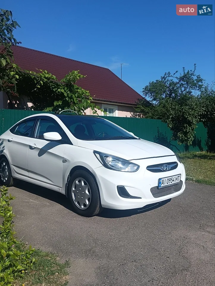 2011 Hyundai Accent - мініатюра 17
