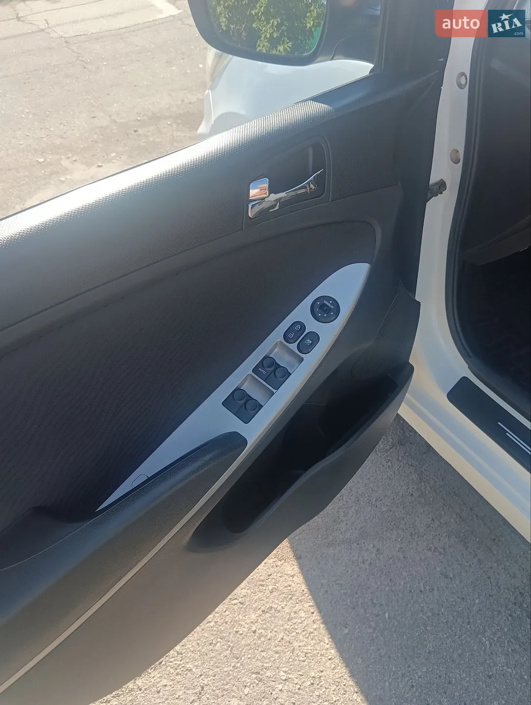 2012 Hyundai Accent - мініатюра 17