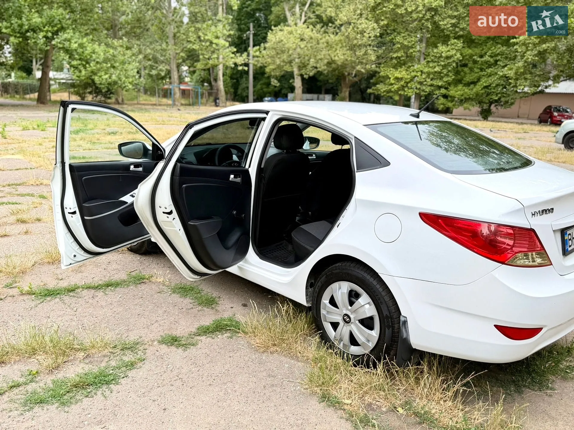 2011 Hyundai Accent - мініатюра 29