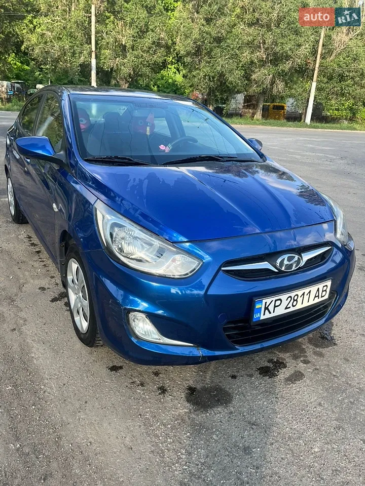 2011 Hyundai Accent - мініатюра 4