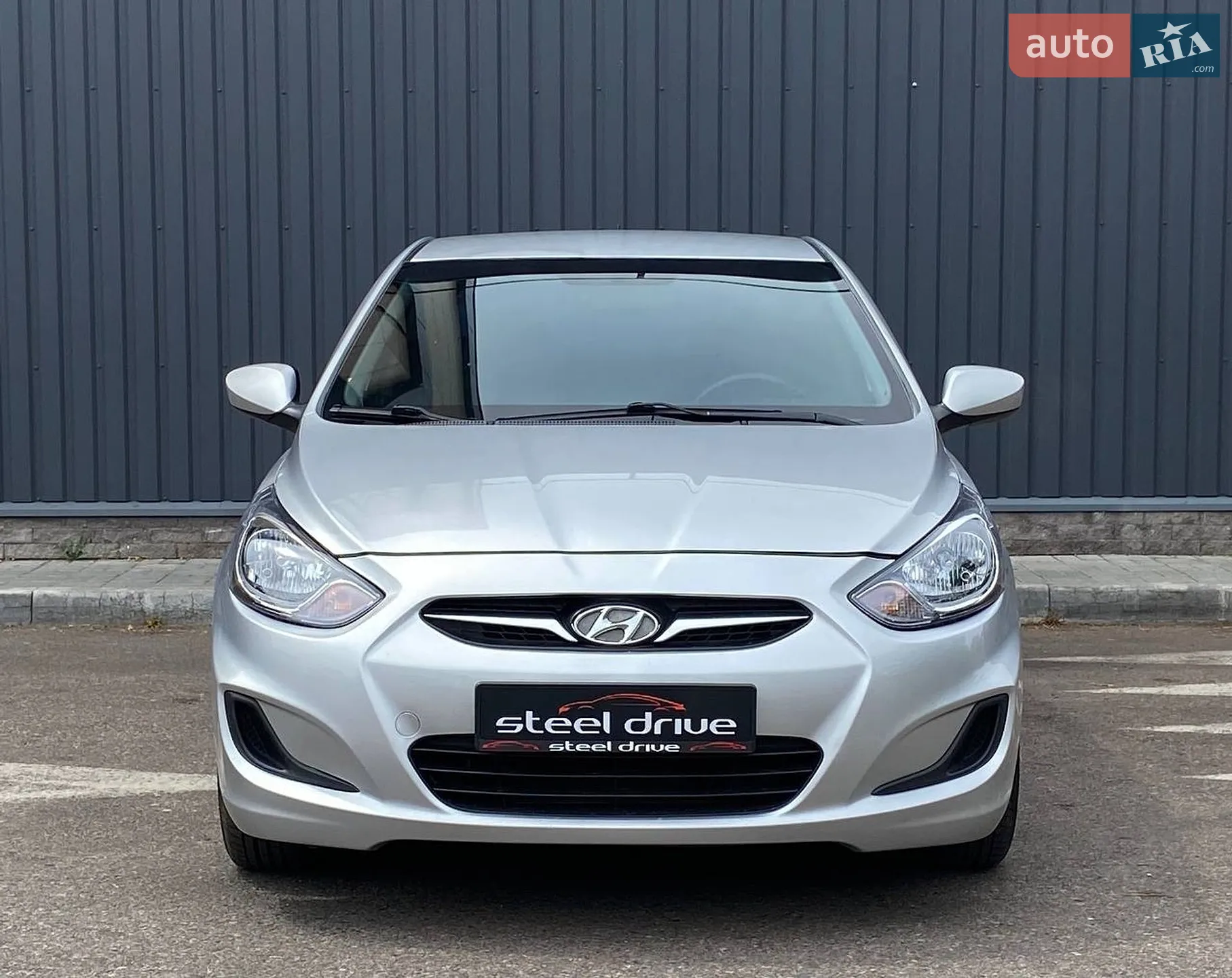 2011 Hyundai Accent - мініатюра 2
