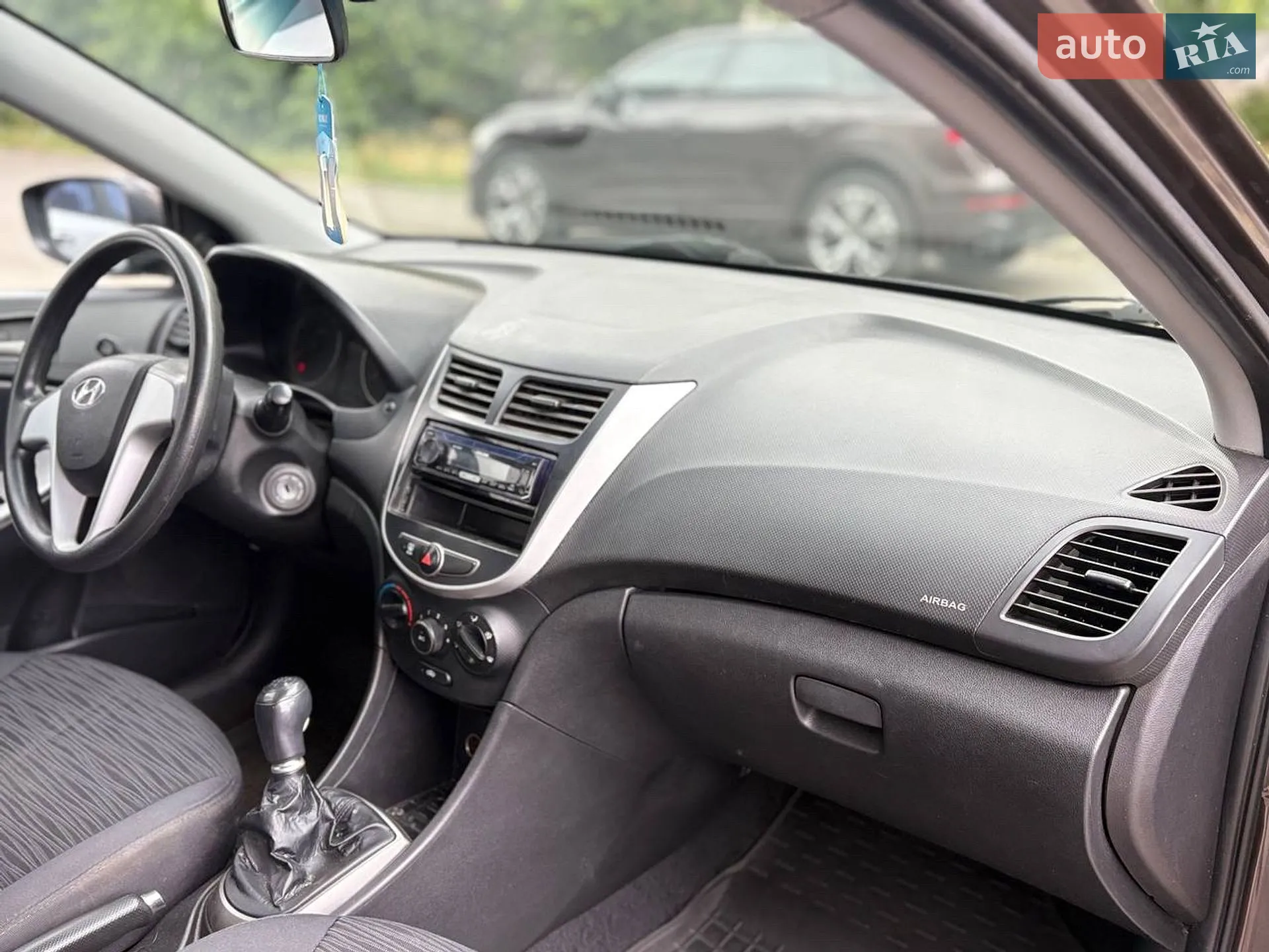 2016 Hyundai Accent - мініатюра 8