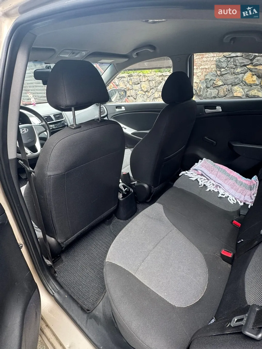 2011 Hyundai Accent - мініатюра 6