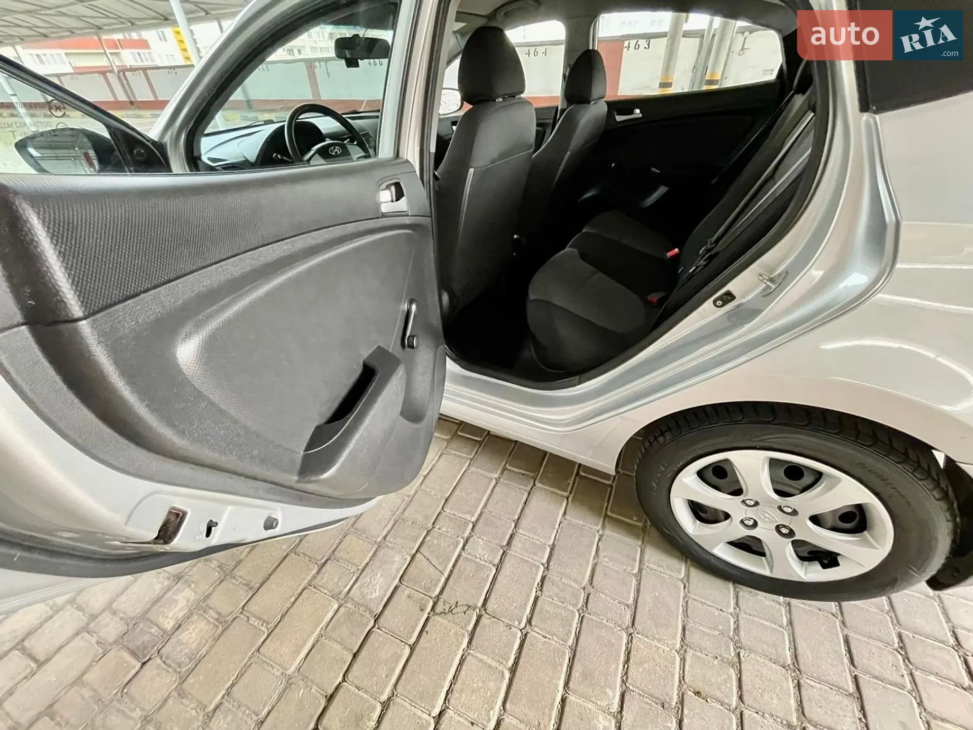 2012 Hyundai Accent - мініатюра 18