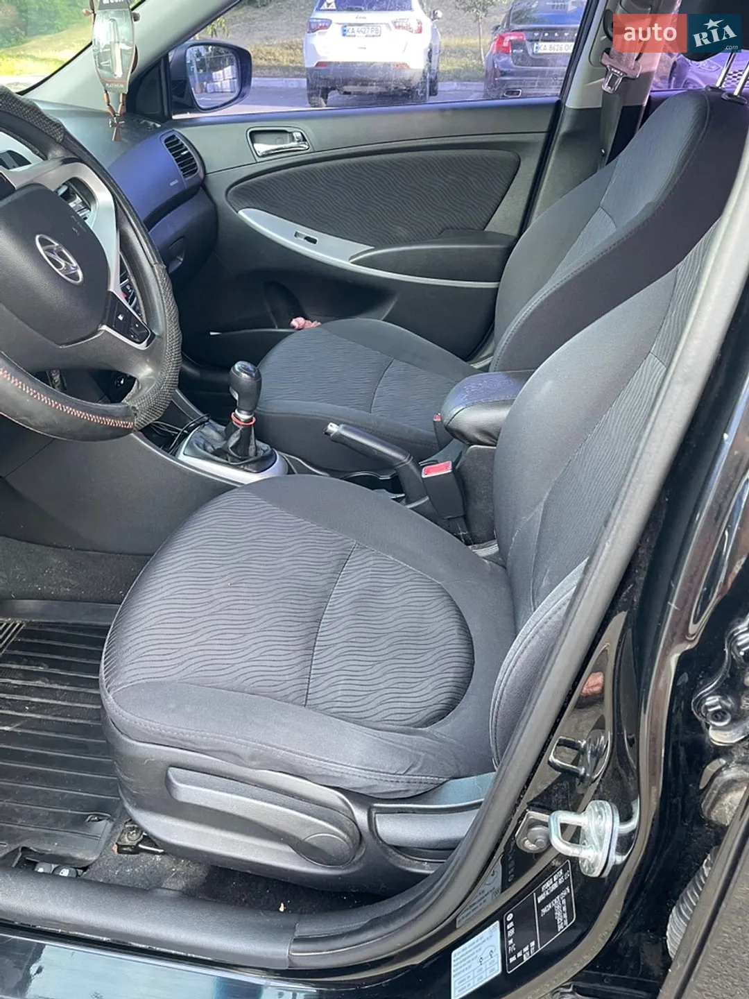 2012 Hyundai Accent - мініатюра 10