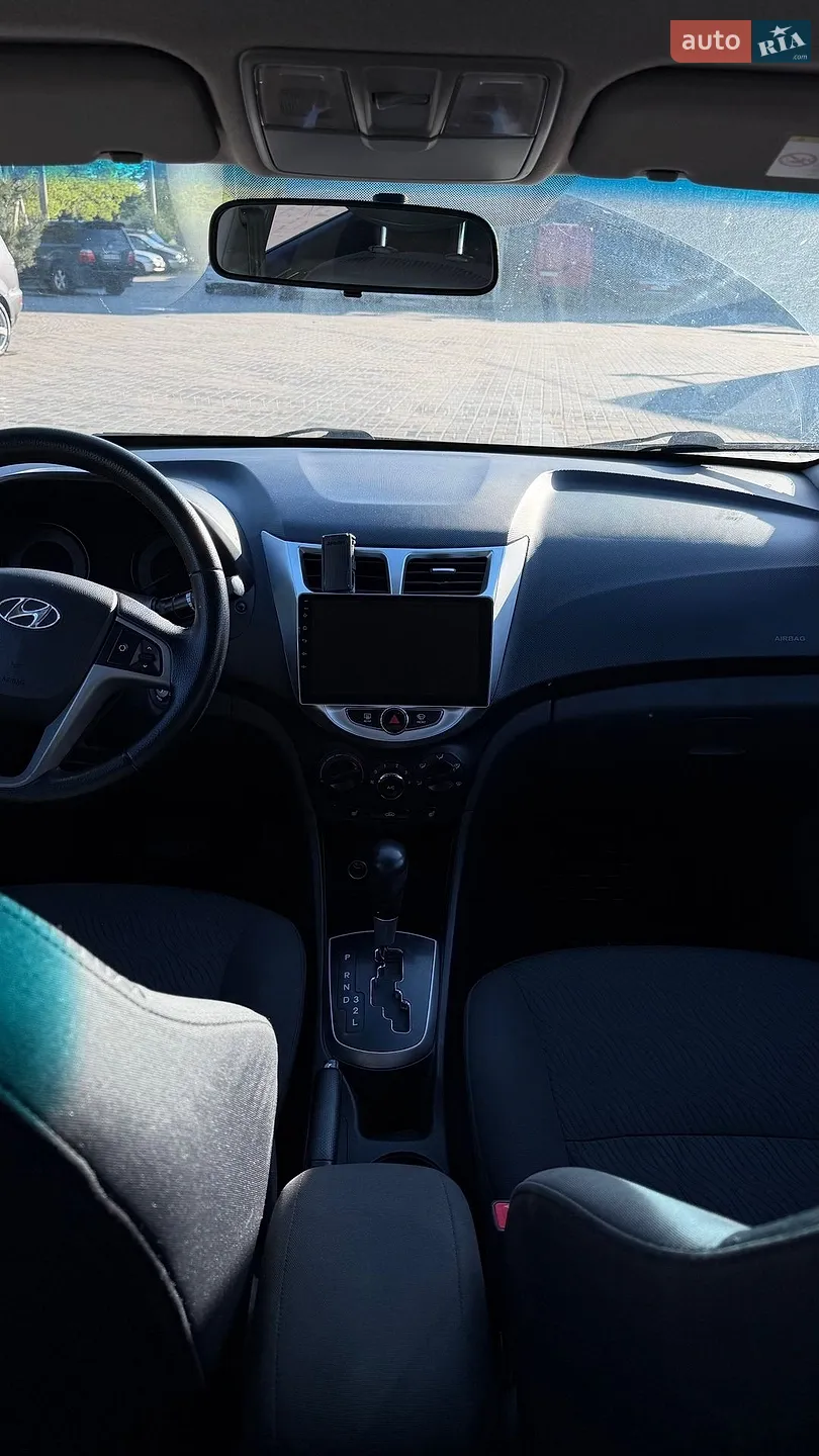 2012 Hyundai Accent - мініатюра 6