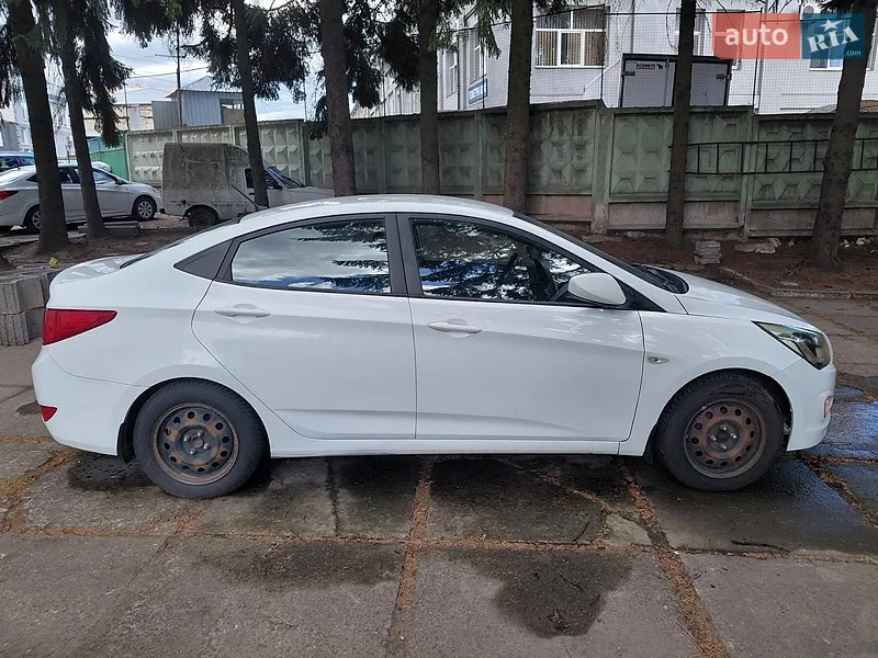 Hyundai Accent