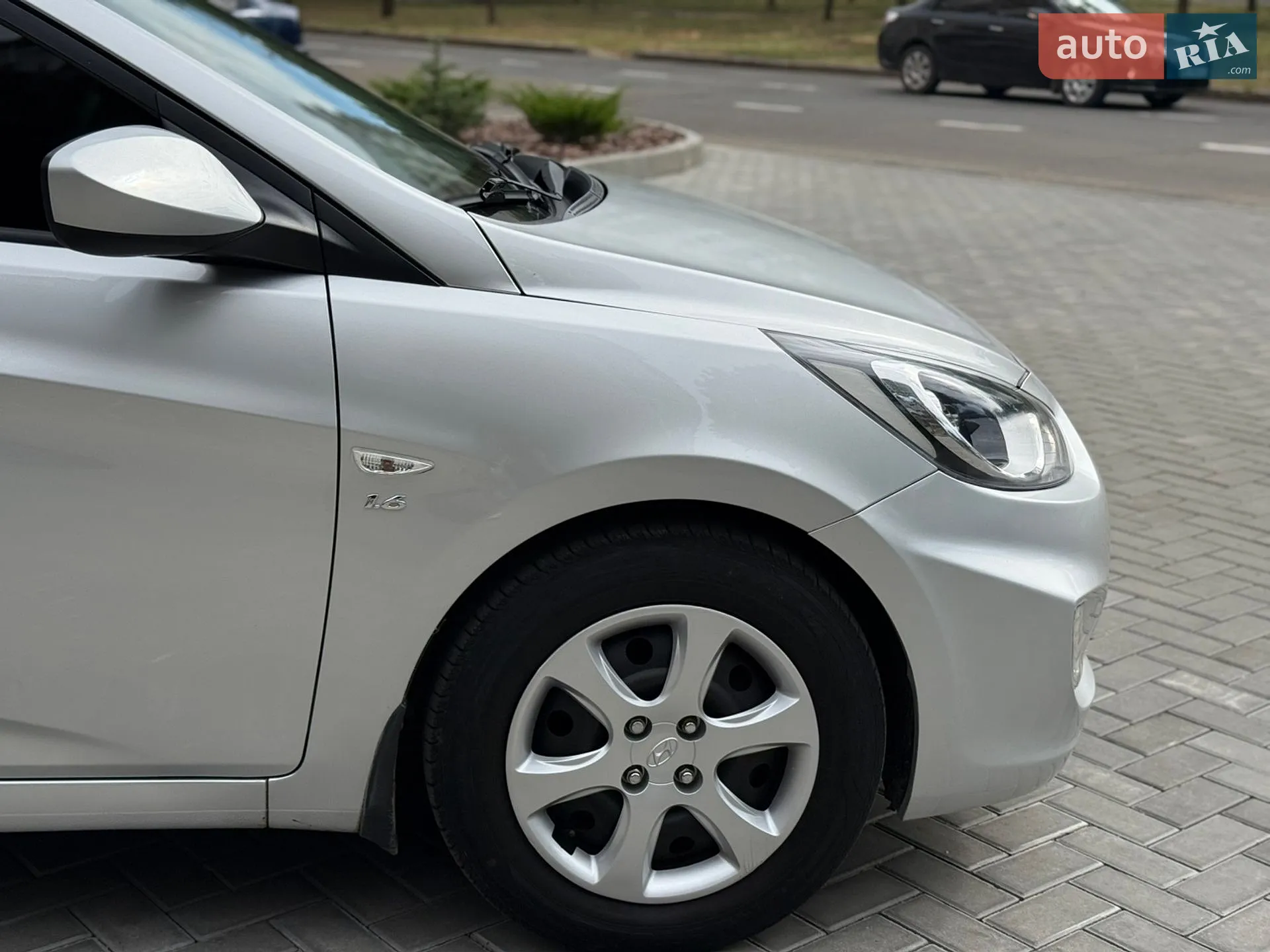 2011 Hyundai Accent - мініатюра 11