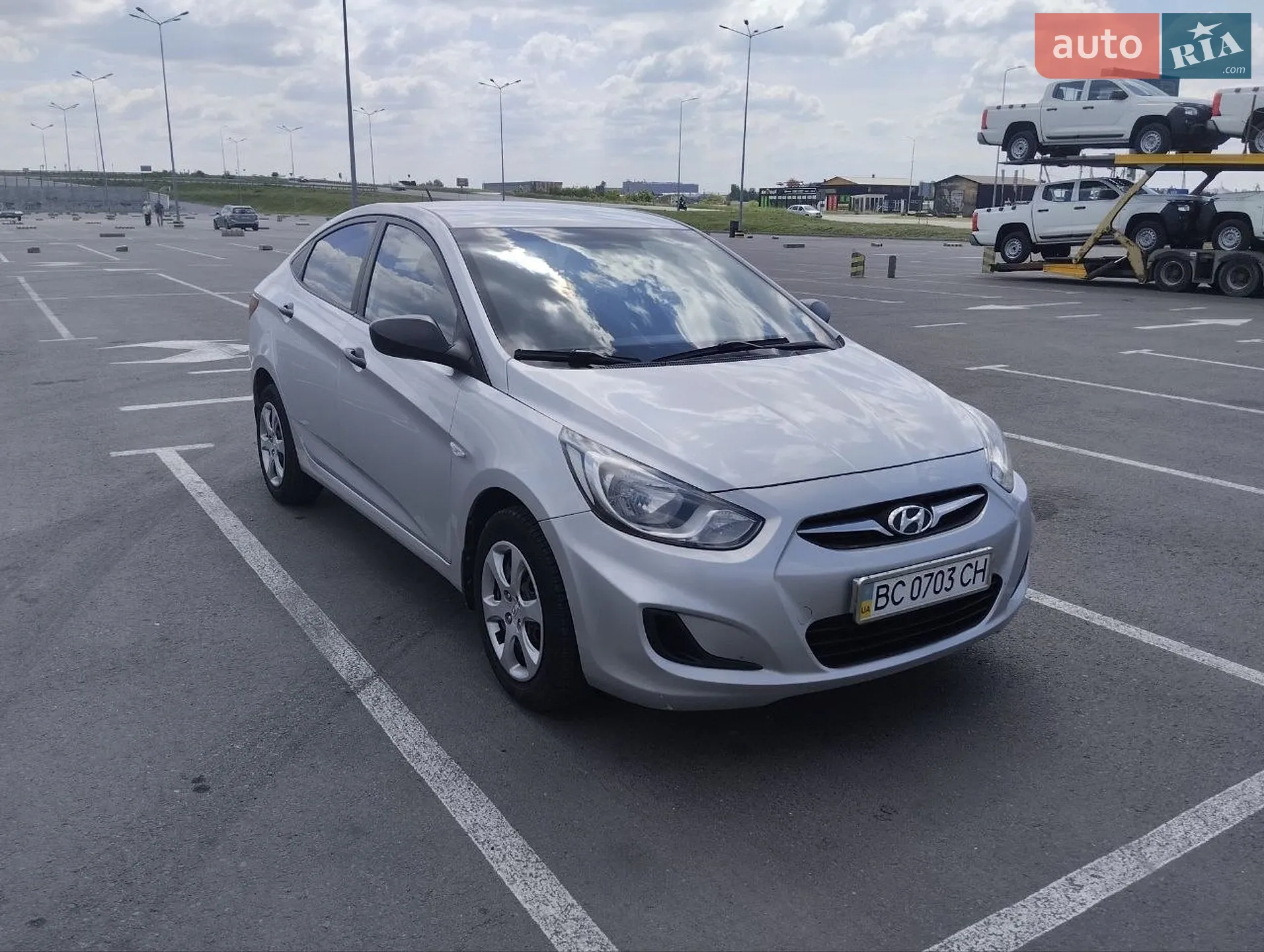 2011 Hyundai Accent - мініатюра 12