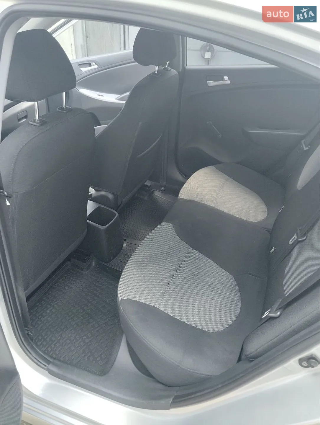 2011 Hyundai Accent - мініатюра 16