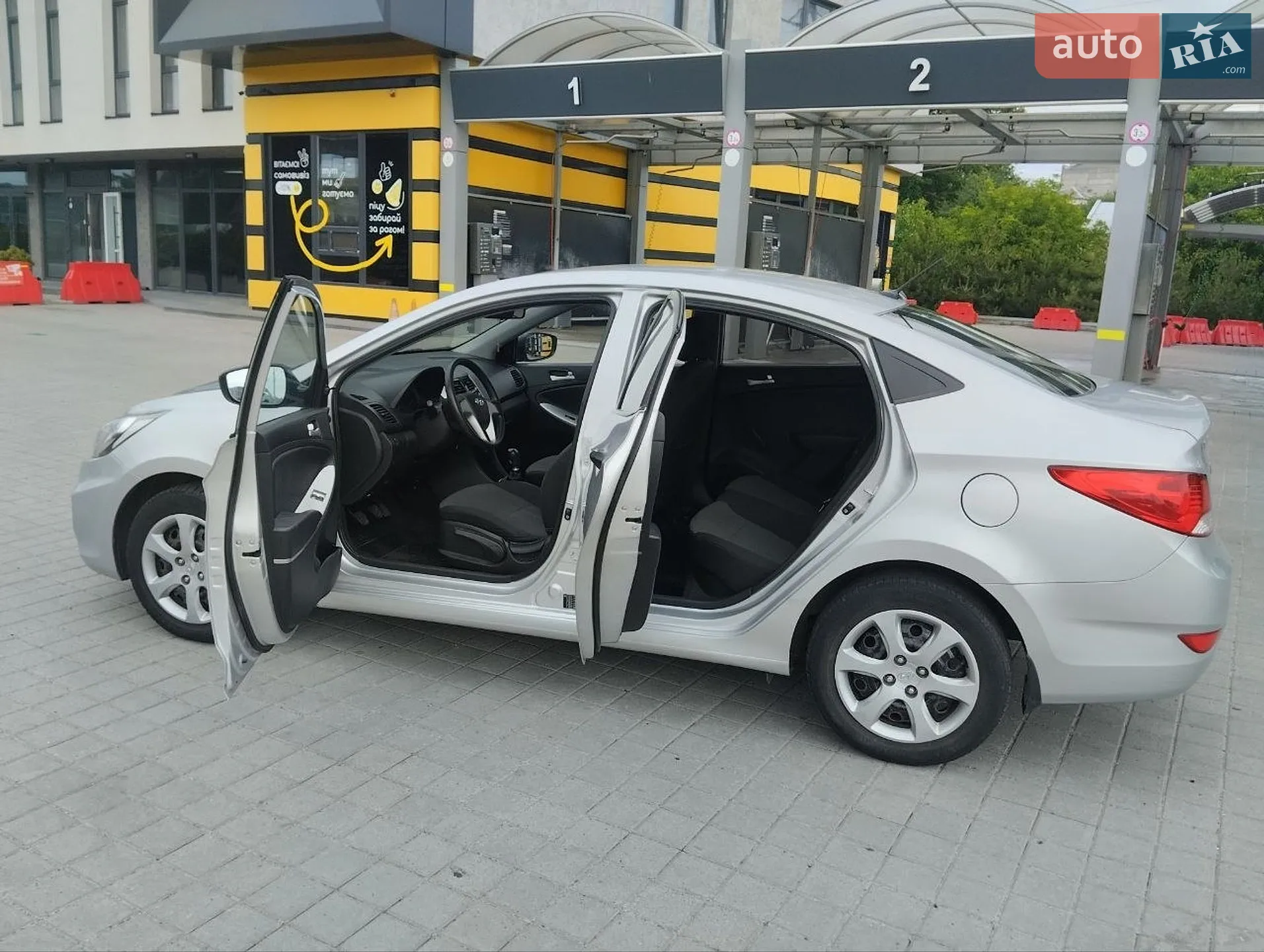 2011 Hyundai Accent - мініатюра 23
