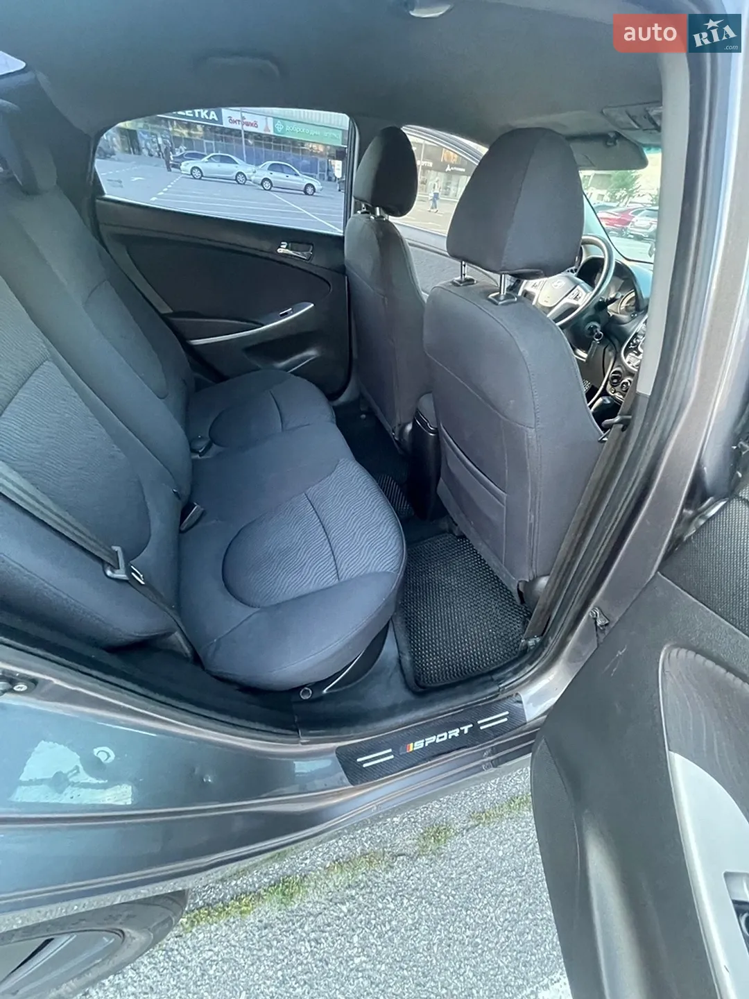 2011 Hyundai Accent - мініатюра 32