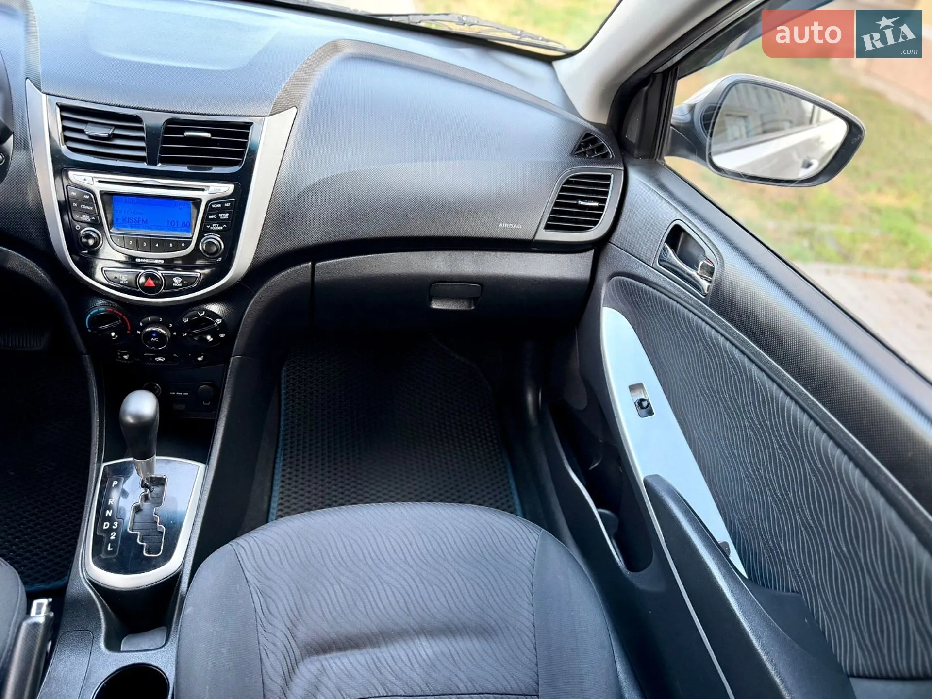 2011 Hyundai Accent - мініатюра 60