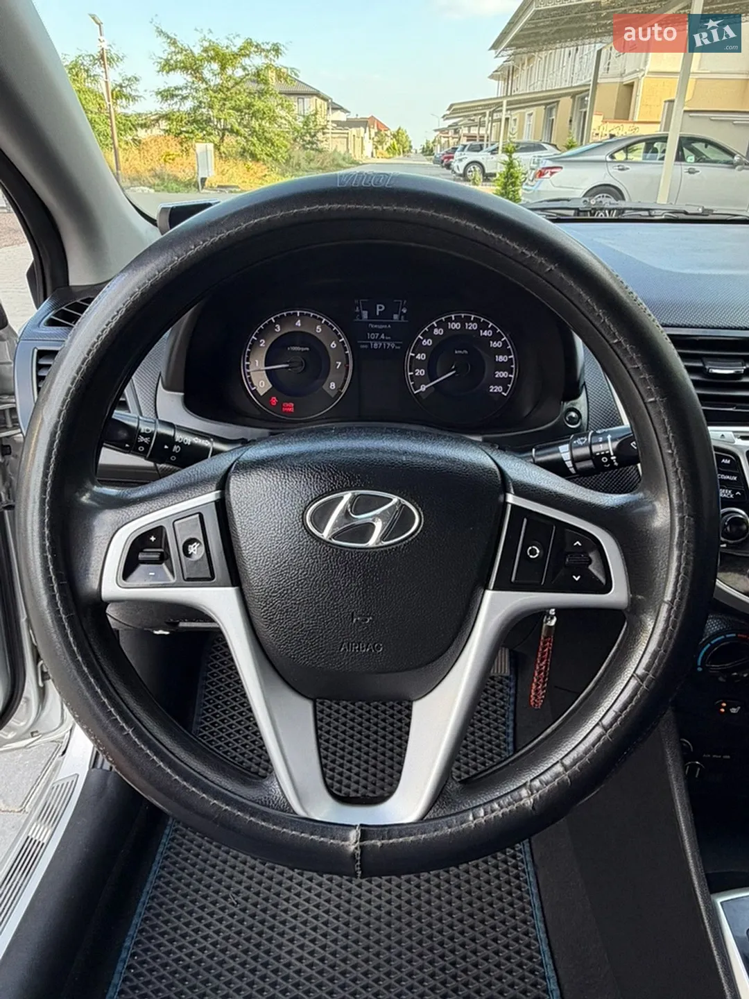 2011 Hyundai Accent - мініатюра 68