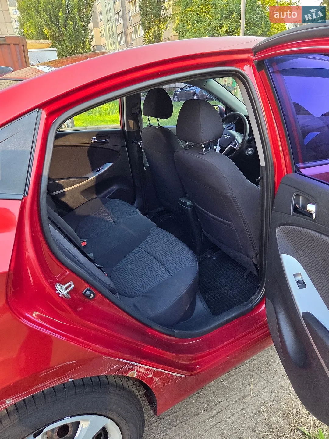 2012 Hyundai Accent - мініатюра 11