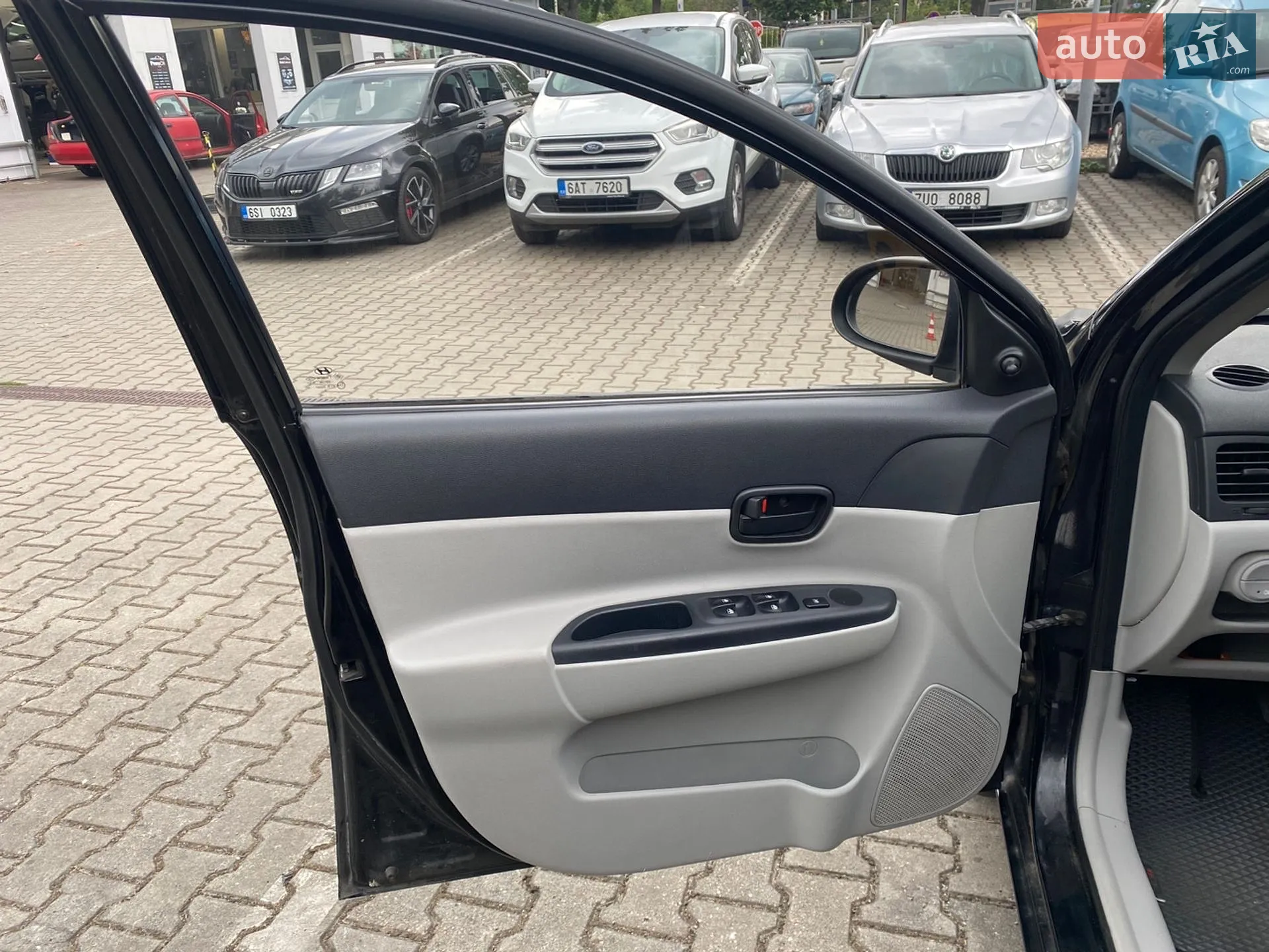 2010 Hyundai Accent - мініатюра 18