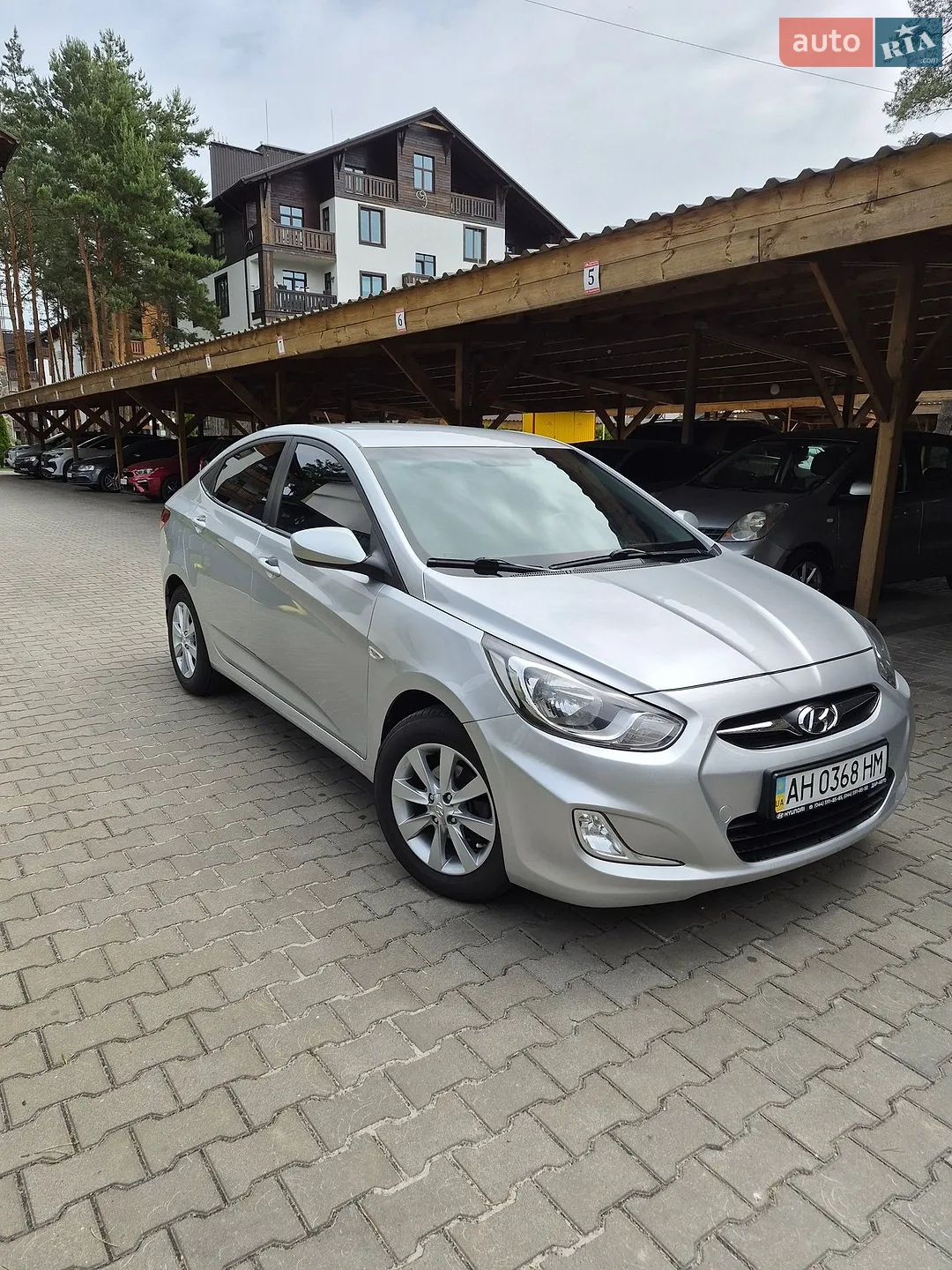 2011 Hyundai Accent - мініатюра 2
