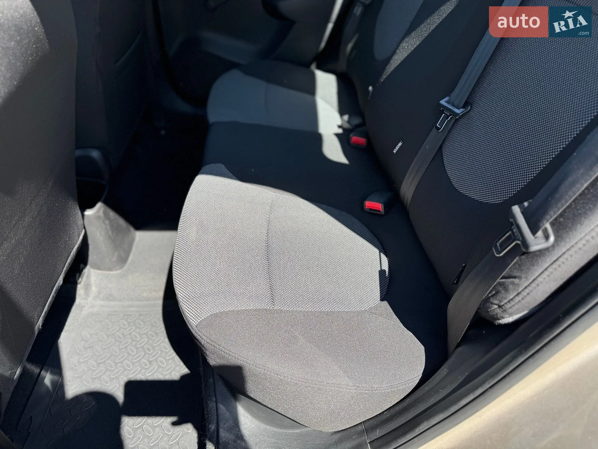 2011 Hyundai Accent - мініатюра 18