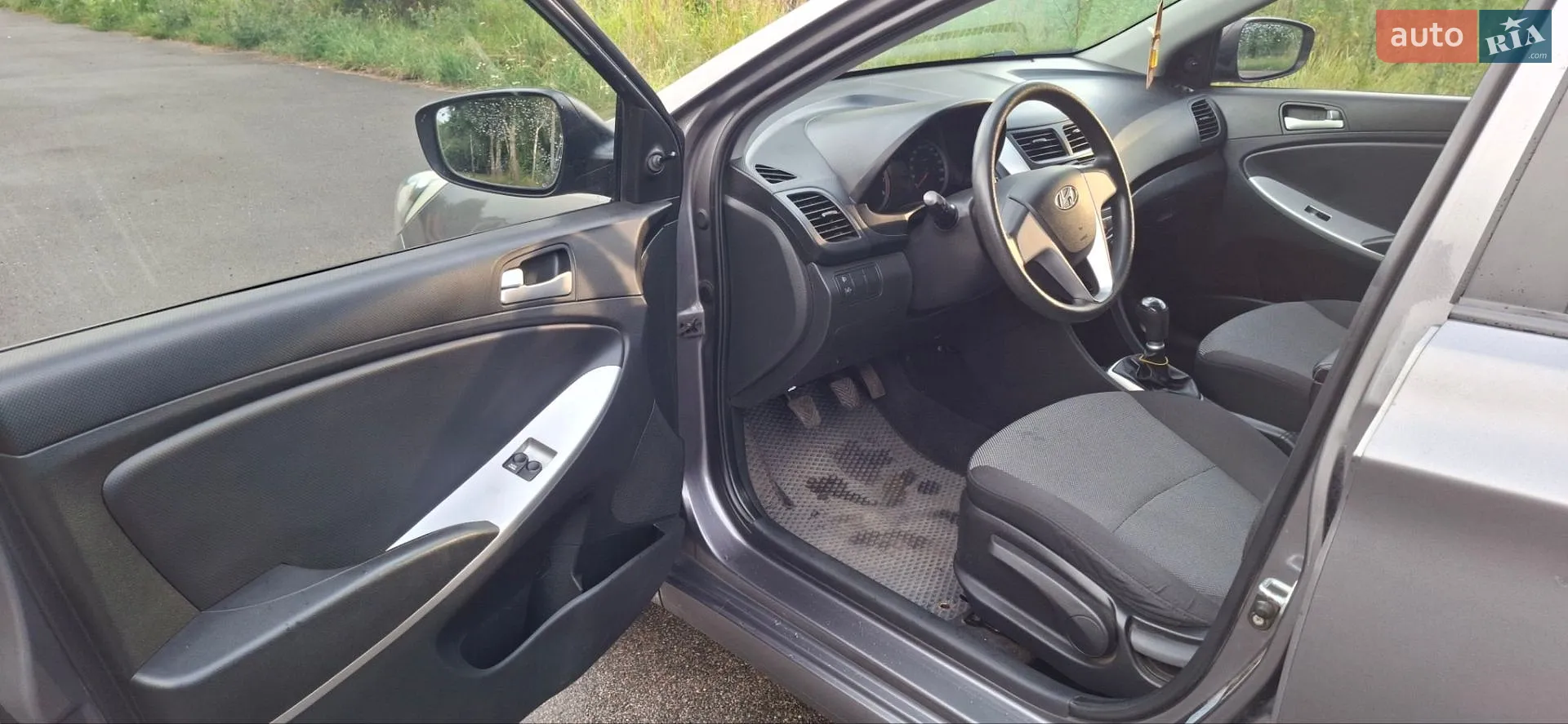 2011 Hyundai Accent - мініатюра 6