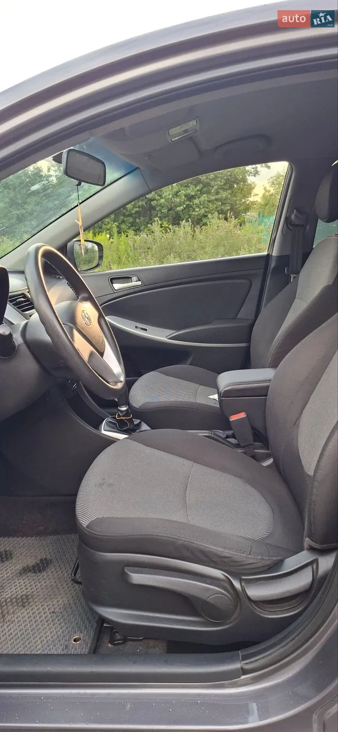 2011 Hyundai Accent - мініатюра 7