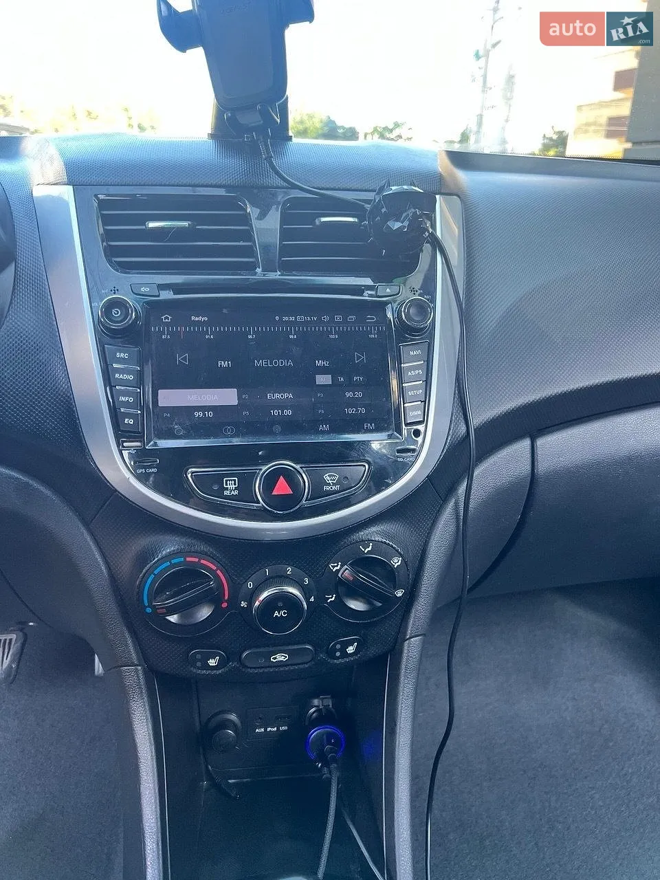 2012 Hyundai Accent - мініатюра 15