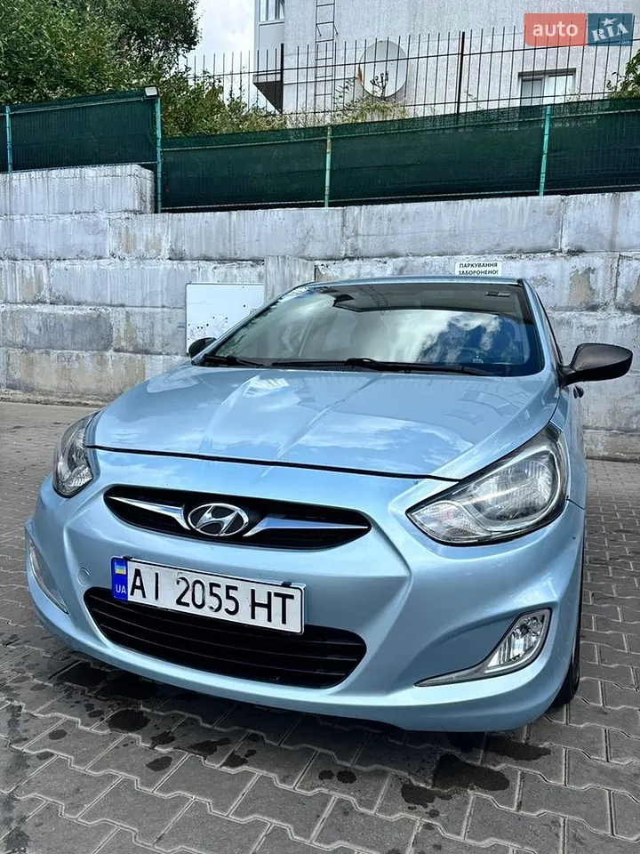 2012 Hyundai Accent - мініатюра 16