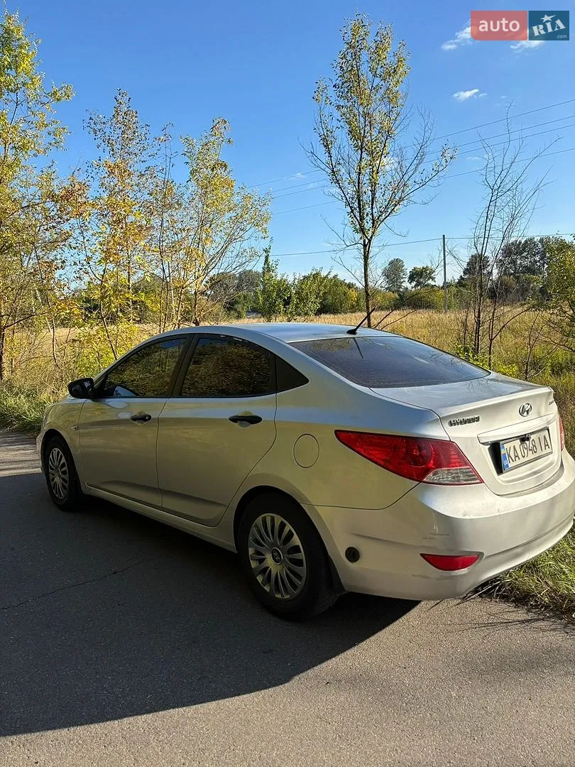 2013 Hyundai Accent - мініатюра 12