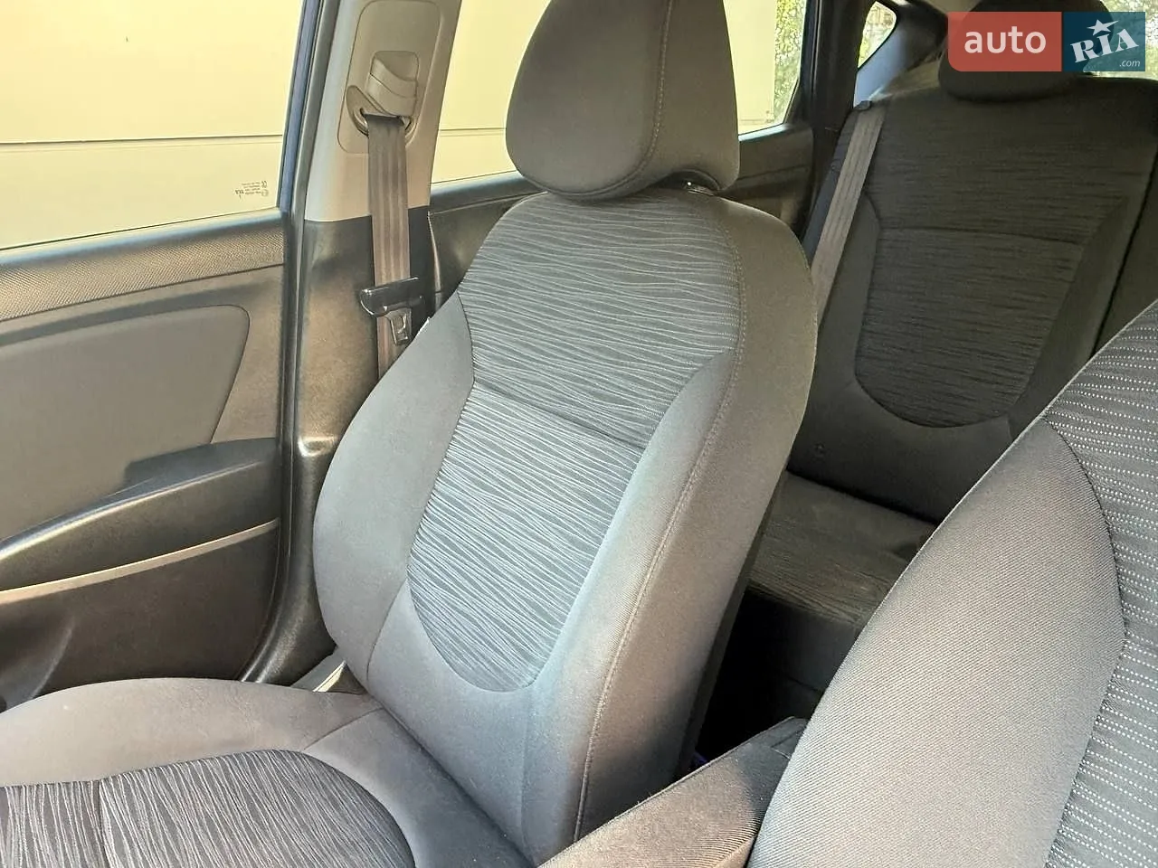 2015 Hyundai Accent - мініатюра 12