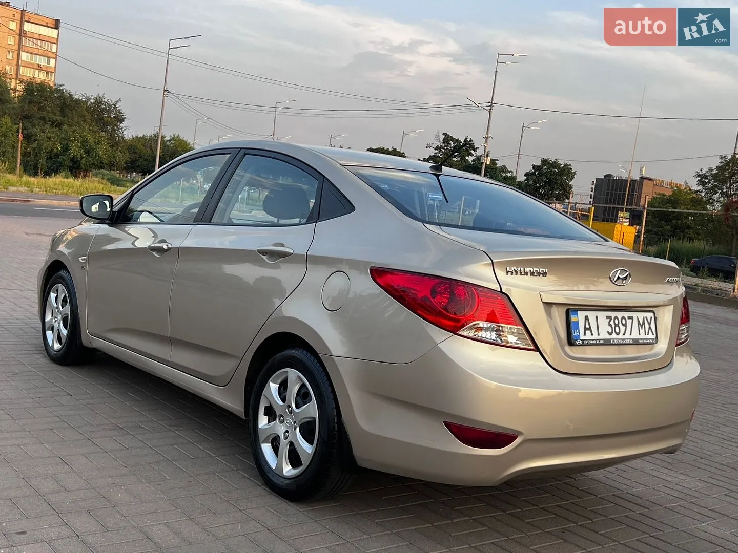 2012 Hyundai Accent - мініатюра 3