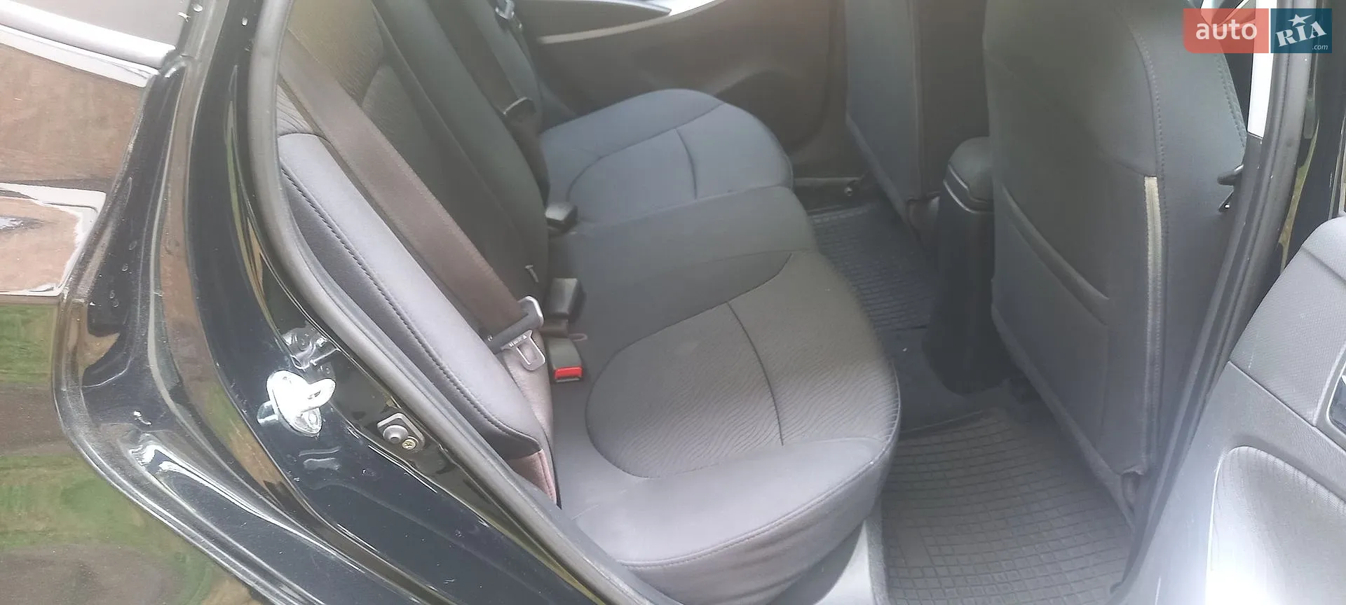 2012 Hyundai Accent - мініатюра 11