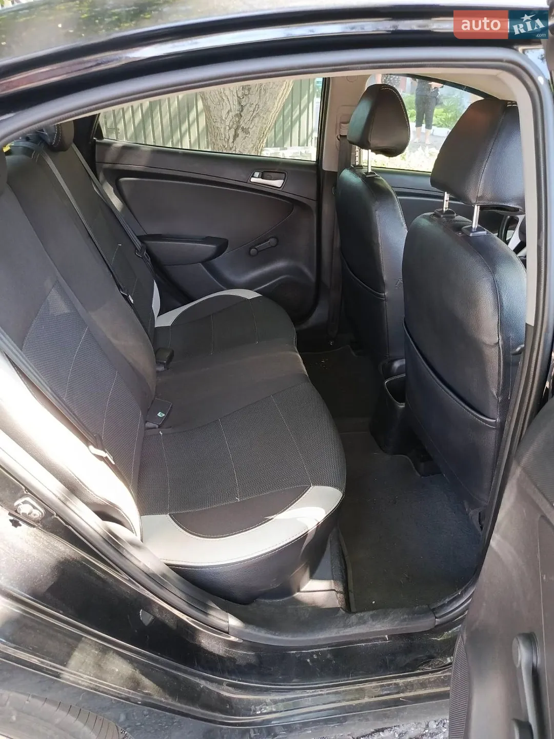 2013 Hyundai Accent - мініатюра 9