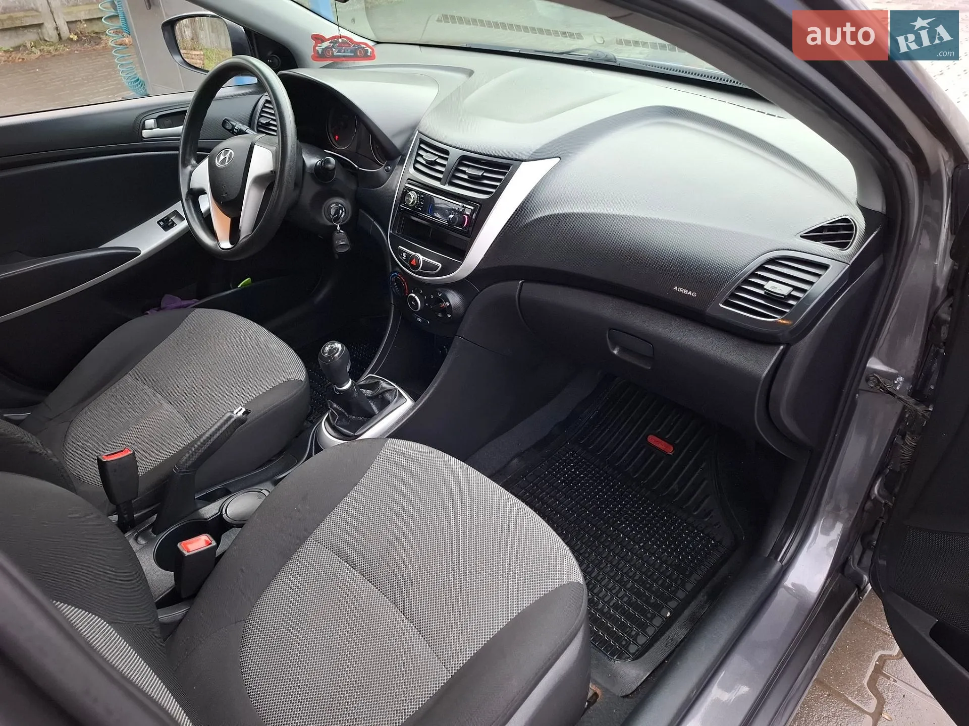 2012 Hyundai Accent - мініатюра 5
