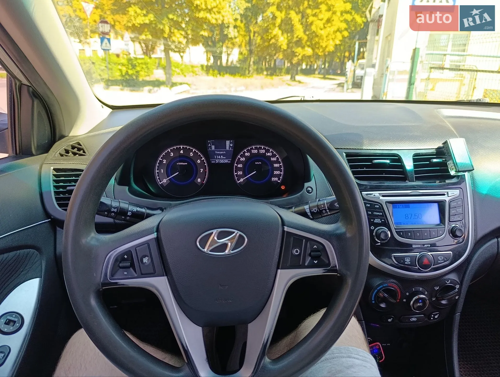 2011 Hyundai Accent - мініатюра 16