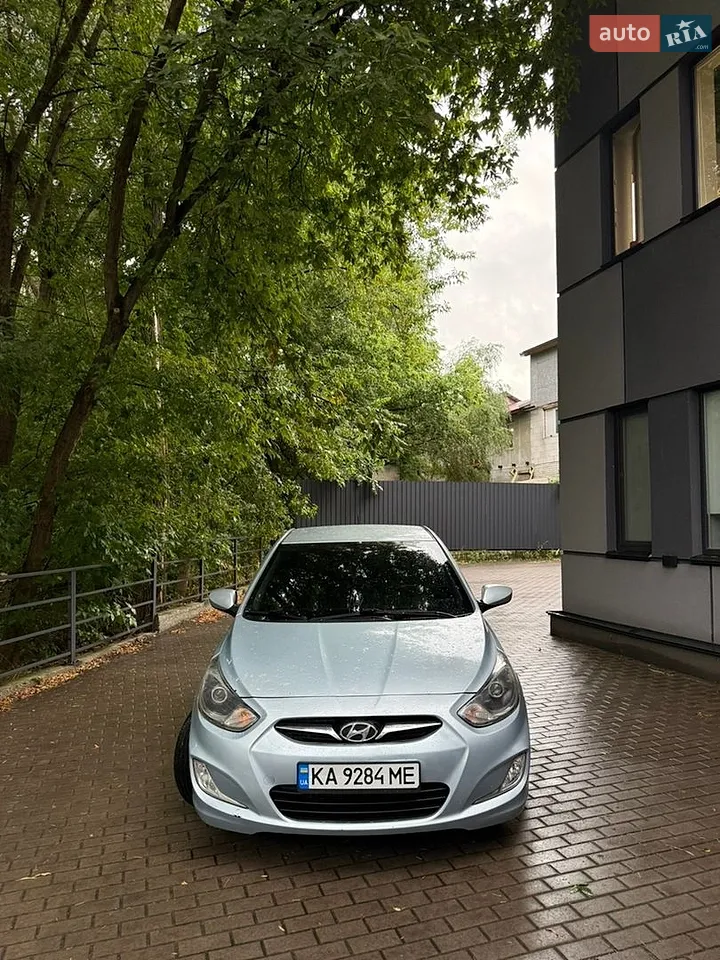 2012 Hyundai Accent - мініатюра 11