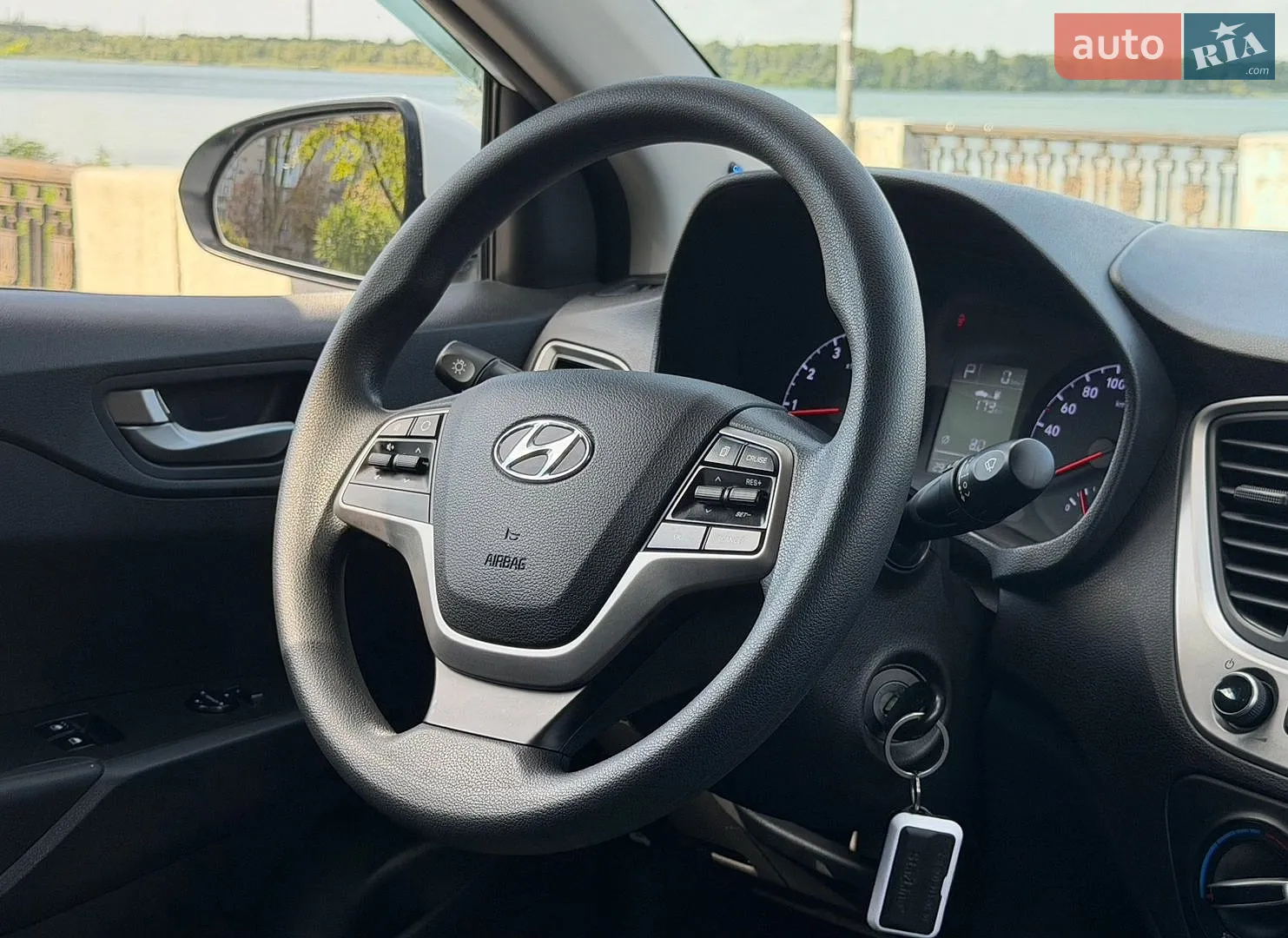 2017 Hyundai Accent - мініатюра 15