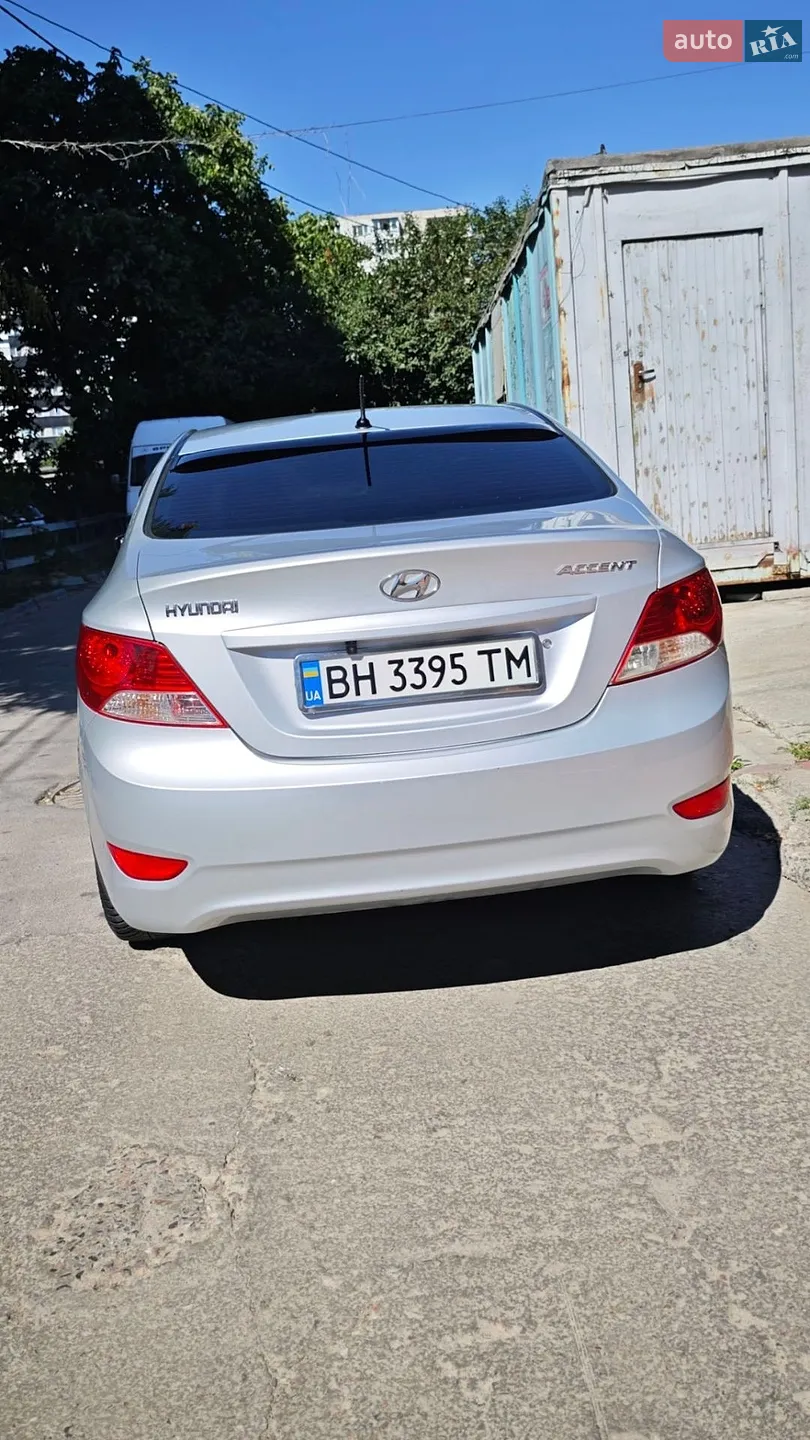 2011 Hyundai Accent - мініатюра 4